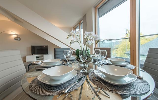 Hampden Apartments - The Victoria