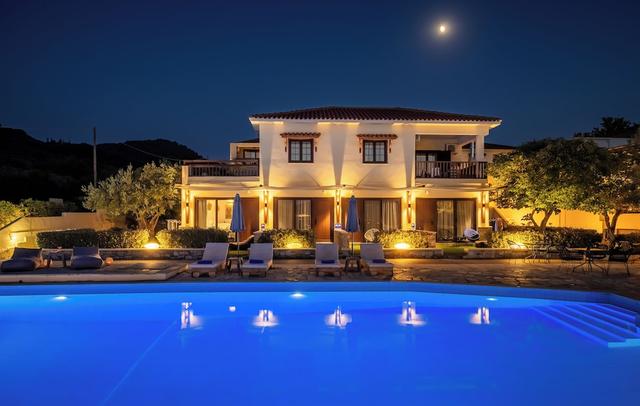 Skopelos Holidays Hotel