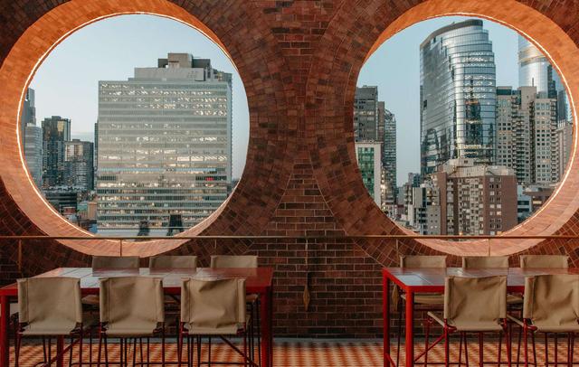 Hyde Melbourne Place