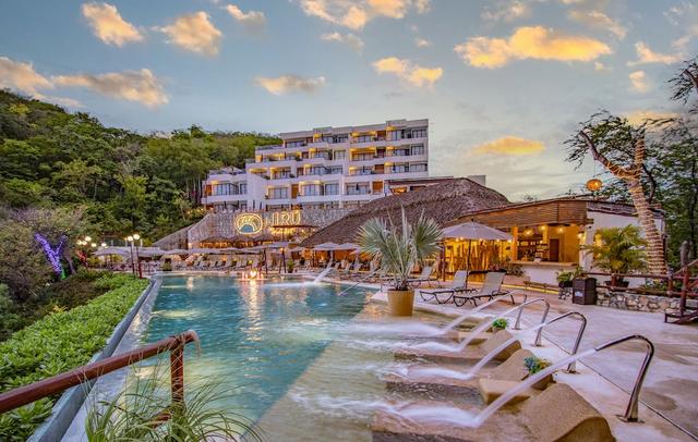 Nirú Ocean Suites by Binniguenda