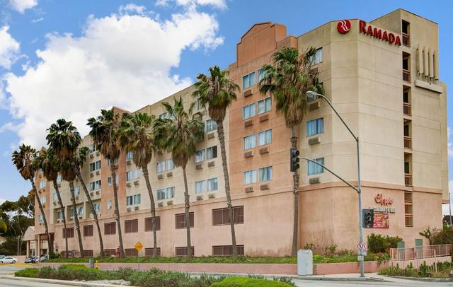 Ramada by Wyndham Hawthorne LAX / LA Stadium