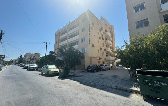 Bayview 2-BR Apartment in Larnaca