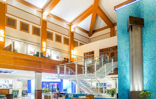 Bluegreen at La Cabana Beach Resort & Casino