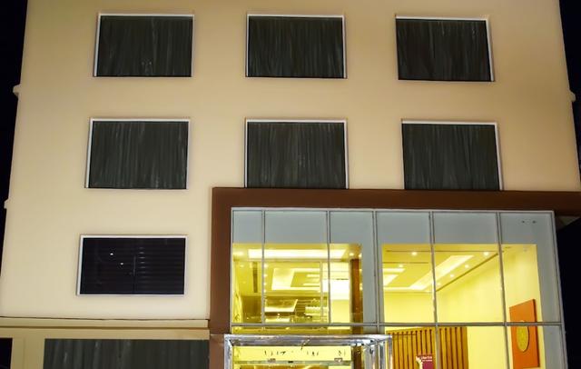 Clarks Inn Suites Katra