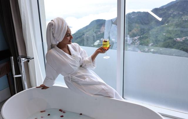 Royal Orchid Fort Resort