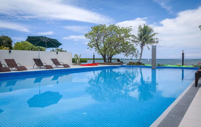 Landers Bay Resort & Spa Fiji - Adults Only
