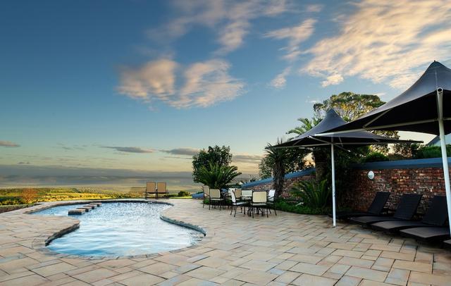 Founders Lodge by Mantis