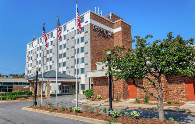 DoubleTree by Hilton Neenah