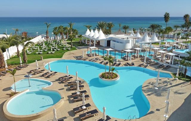 Sunrise Pearl Hotel & Spa