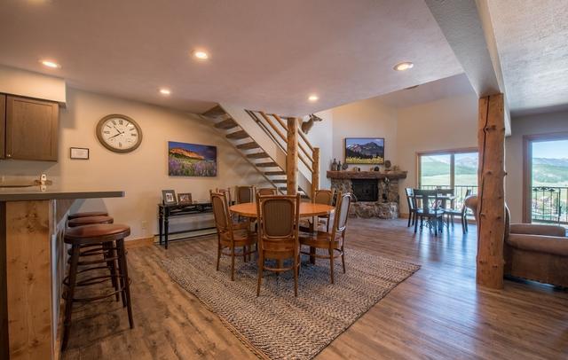 Newly Remodeled Paradise 3 Bedroom Condo - No Cleaning Fee! by RedAwning