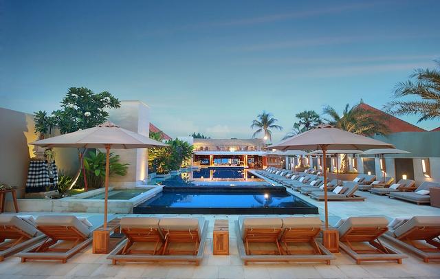 The Bandha Hotel & Suites