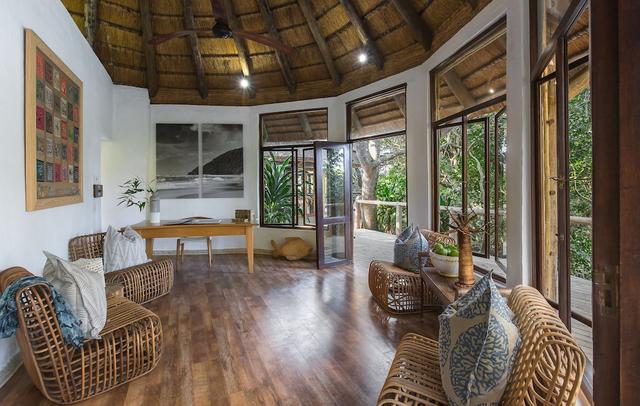 Thonga Beach Lodge