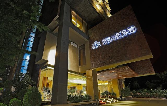 Six Seasons Hotel