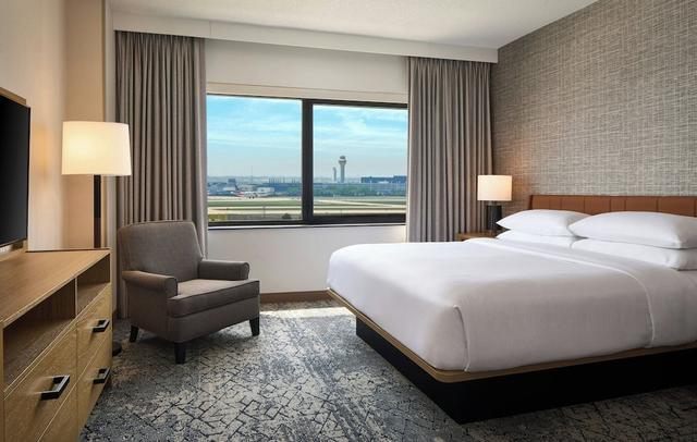 Sheraton Suites Chicago O'Hare