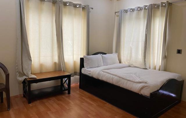 Jay shambhoo pumdikot lodge & restaurant