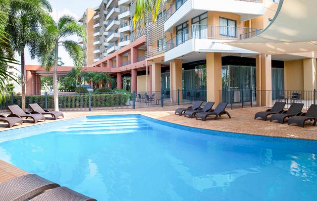 Mantra on the Esplanade Darwin