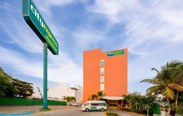 City Express Junior by Marriott Ciudad Del Carmen