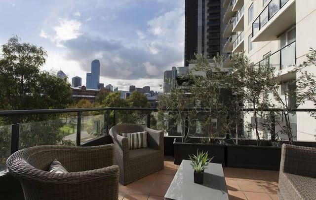 Platinum Apartments on Whiteman St