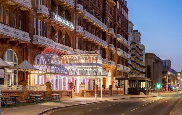 DoubleTree by Hilton Brighton Metropole