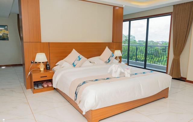 Royal International Hotel