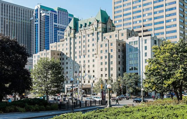 Lord Elgin Hotel