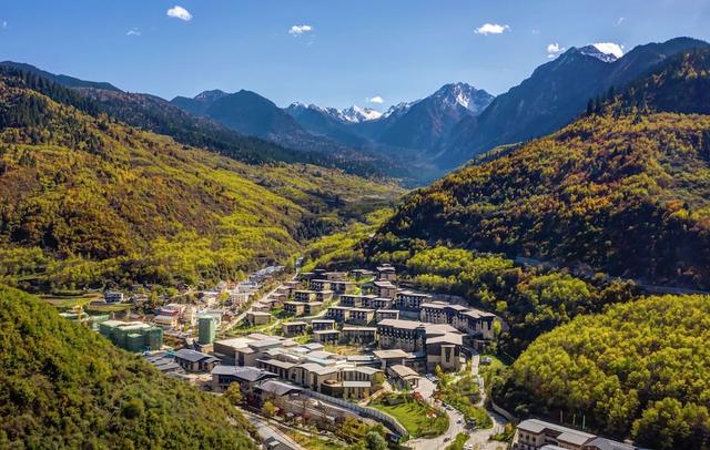 Hilton Jiuzhaigou Resort