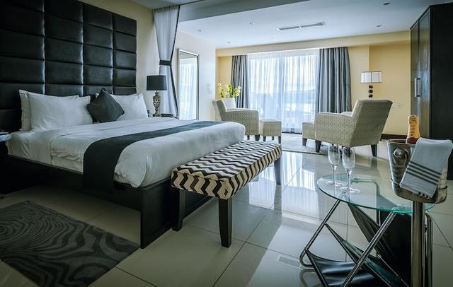 Acacia Premier Hotel