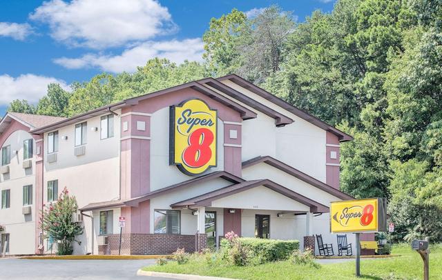 Super 8 by Wyndham Roanoke VA