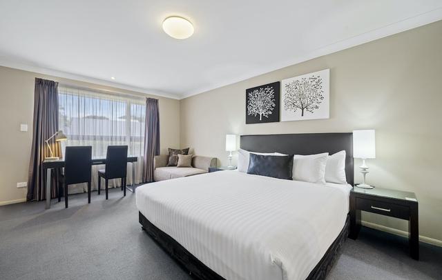 Ambassador on Ruthven