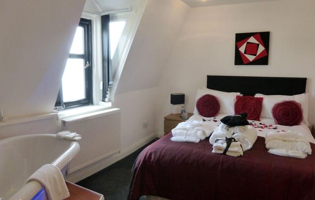 The Carlton Holiday Apartments