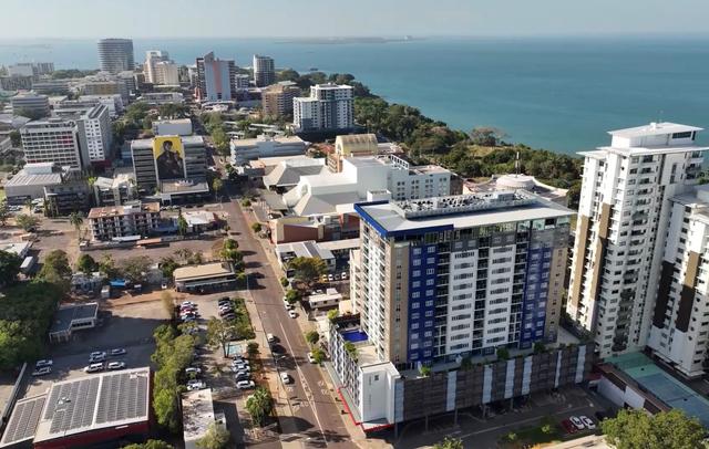 H on Mitchell Apartment Hotel