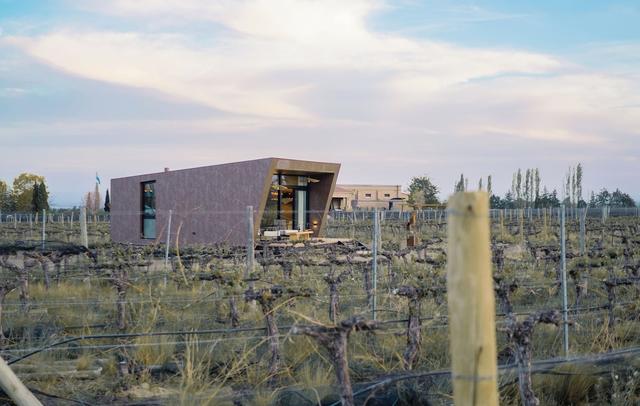 Andeluna Winery Lodge