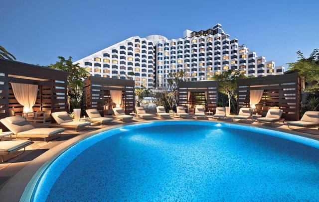 Crown Metropol Perth Hotel