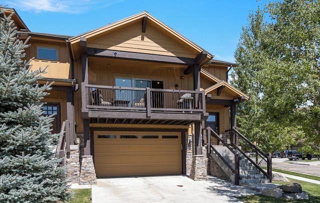 Black Rock Ridge by Luxury Mountain