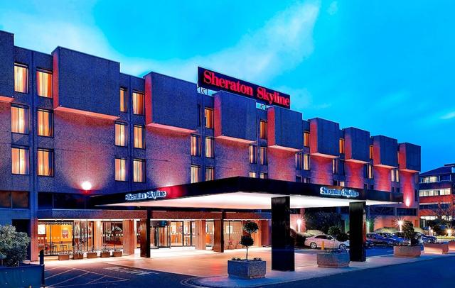 Sheraton Skyline Hotel London Heathrow