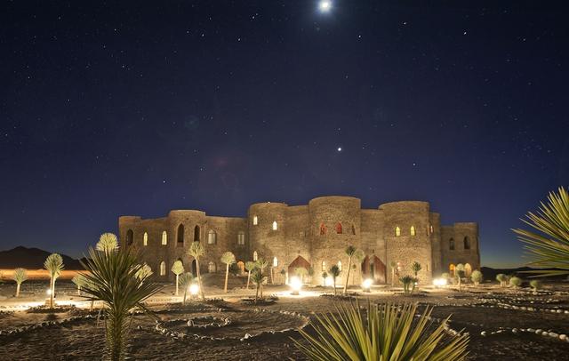 Le Mirage Resort and Spa