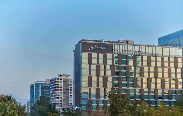 Radisson Blu Plaza El Bosque Santiago