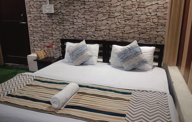 Hotel Nirbana Heights