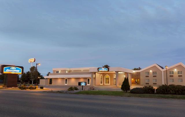 Howard Johnson by Wyndham Billings