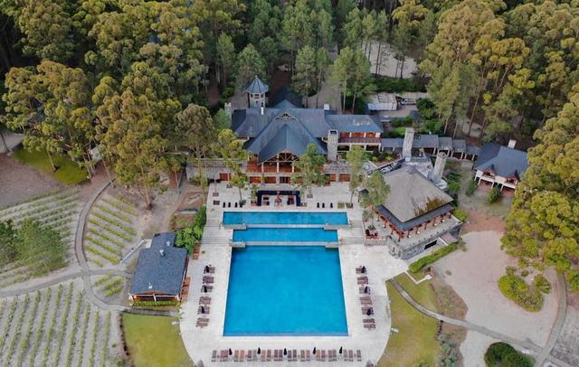 Carmelo Resort & Spa