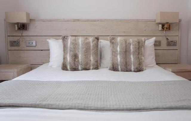 The Vanguard - York Residence