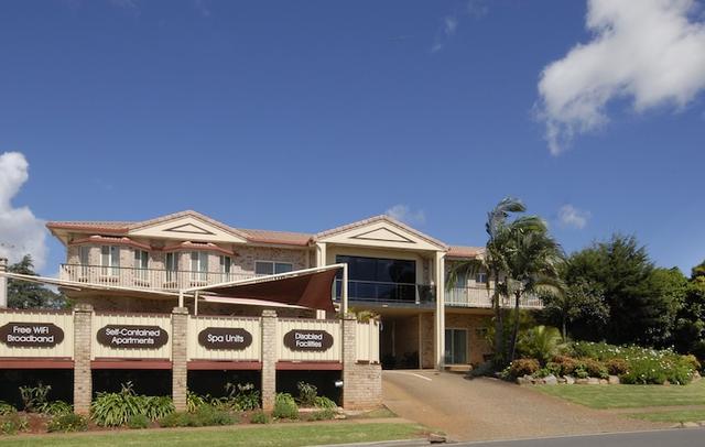 Highlander Motor Inn & Apartments