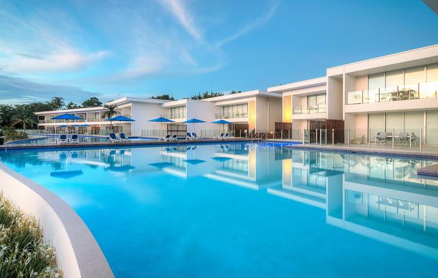 Pool Resort Port Douglas