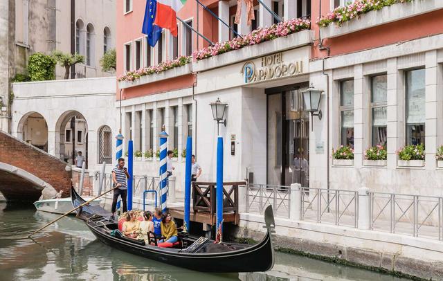 Hotel Papadopoli Venezia - MGallery Collection