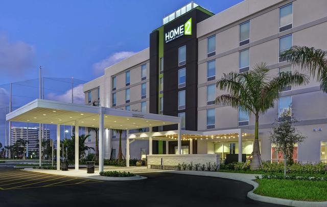 Home2 Suites by Hilton West Palm Beach Airport, FL