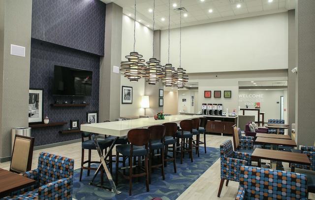 Hampton Inn & Suites Mount Laurel/Moorestown