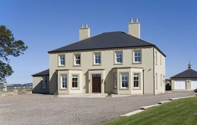 West Longridge Manor B&B