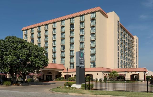 Embassy Suites by Hilton Tulsa I-44