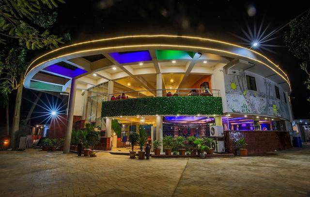 The Center Court Resort and Spa