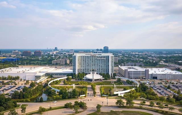 Renaissance Schaumburg Convention Center Hotel